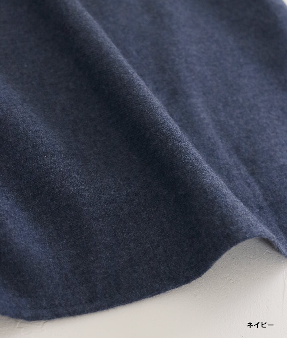 草花刺繍ブラウス