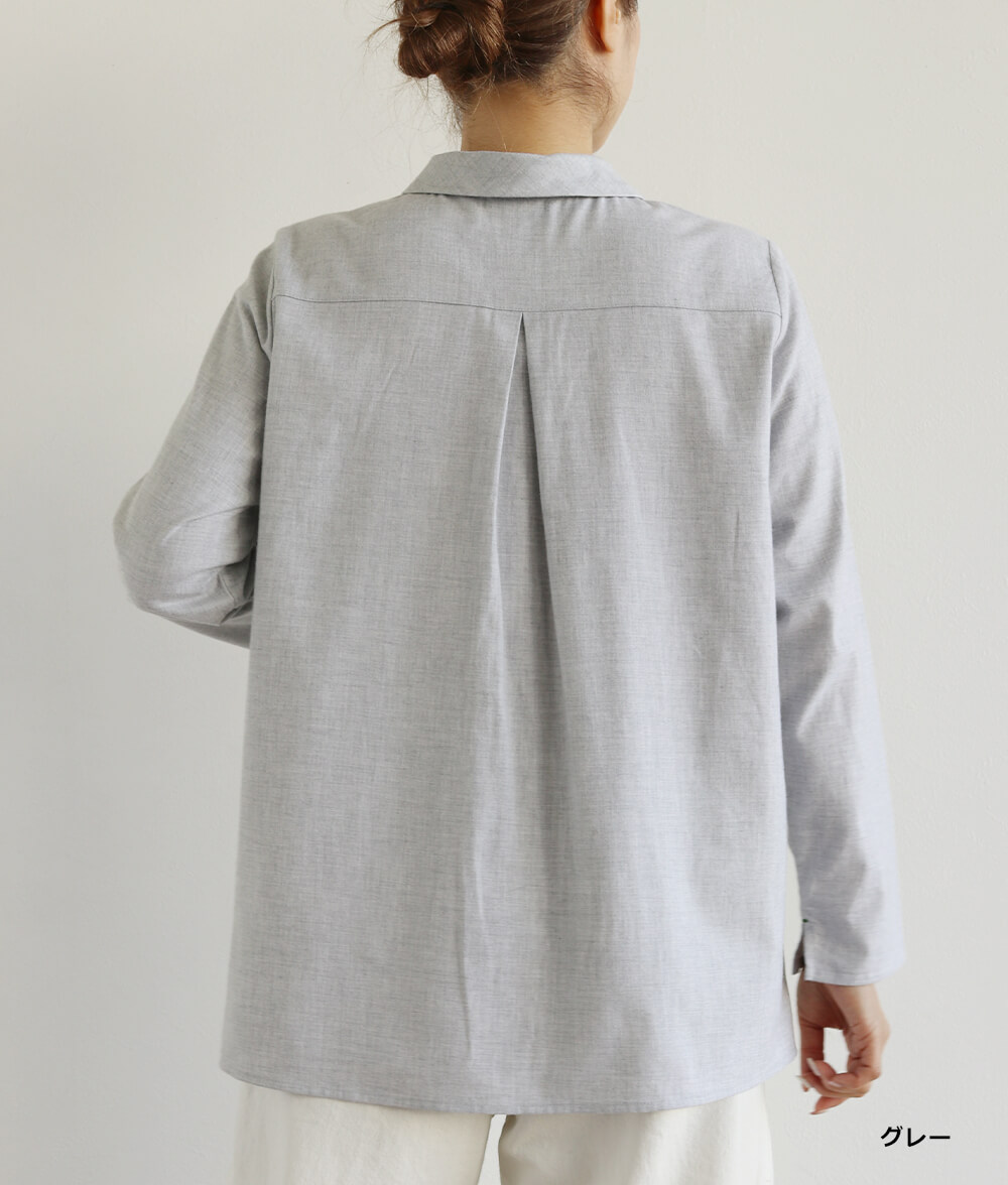 草花刺繍ブラウス