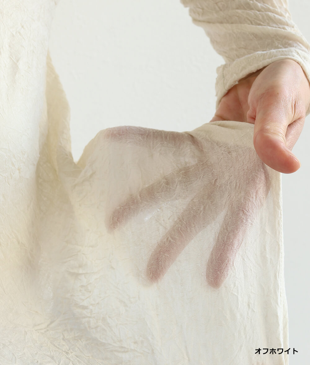 ツイストネックプルオーバー