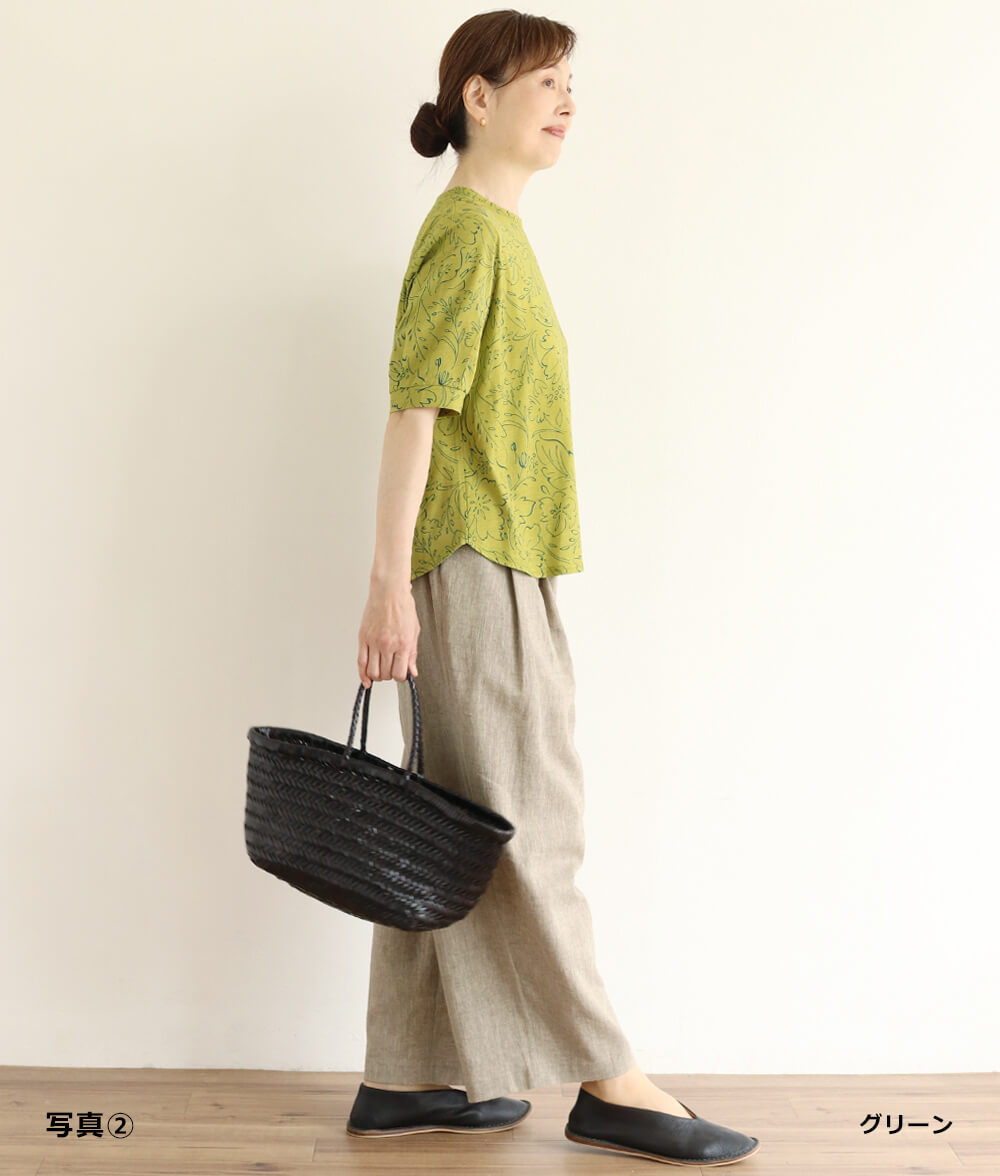 【SALE20%OFF】ラインフラワープルオーバー