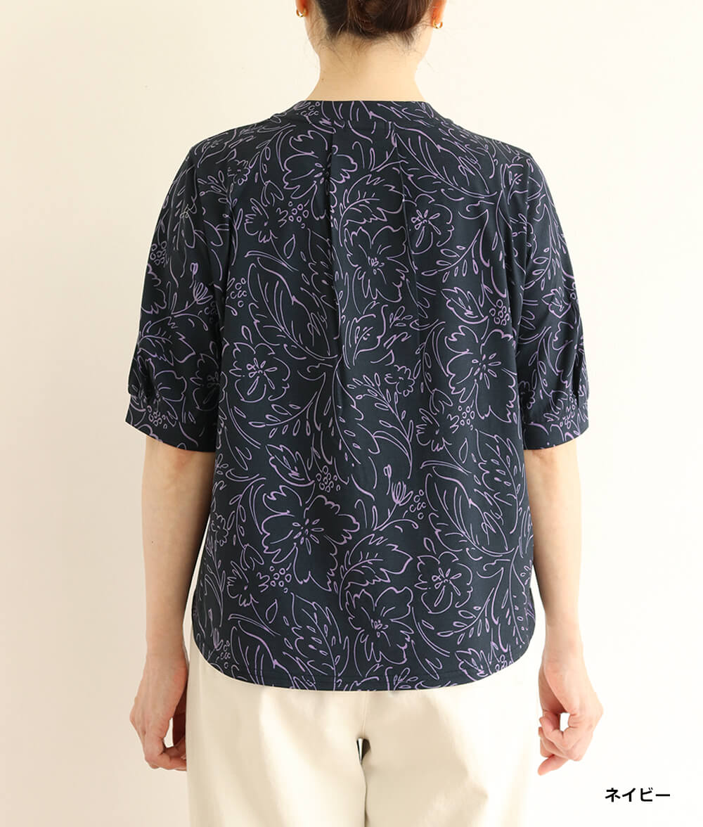【SALE20%OFF】ラインフラワープルオーバー