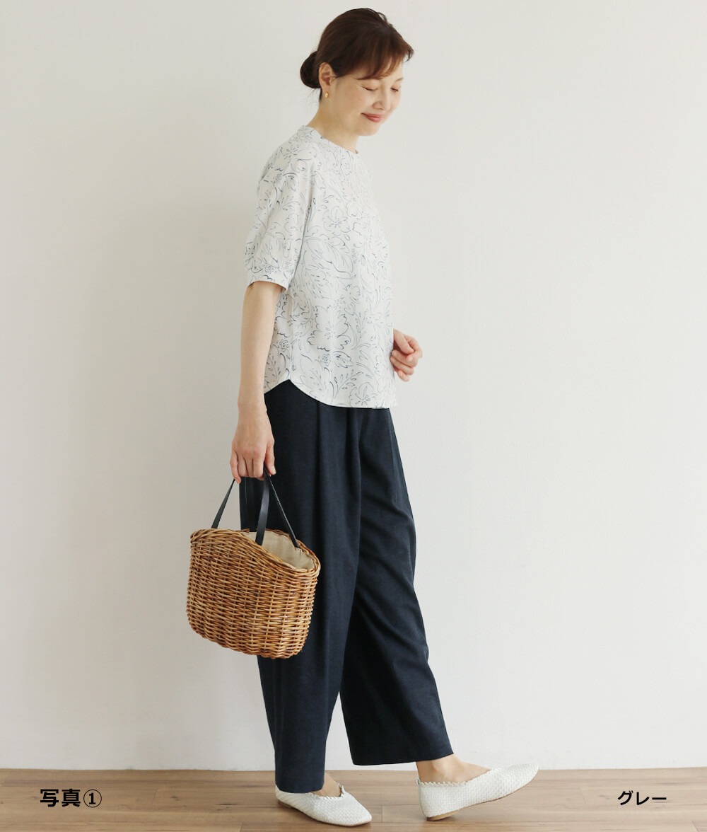 【SALE20%OFF】ラインフラワープルオーバー