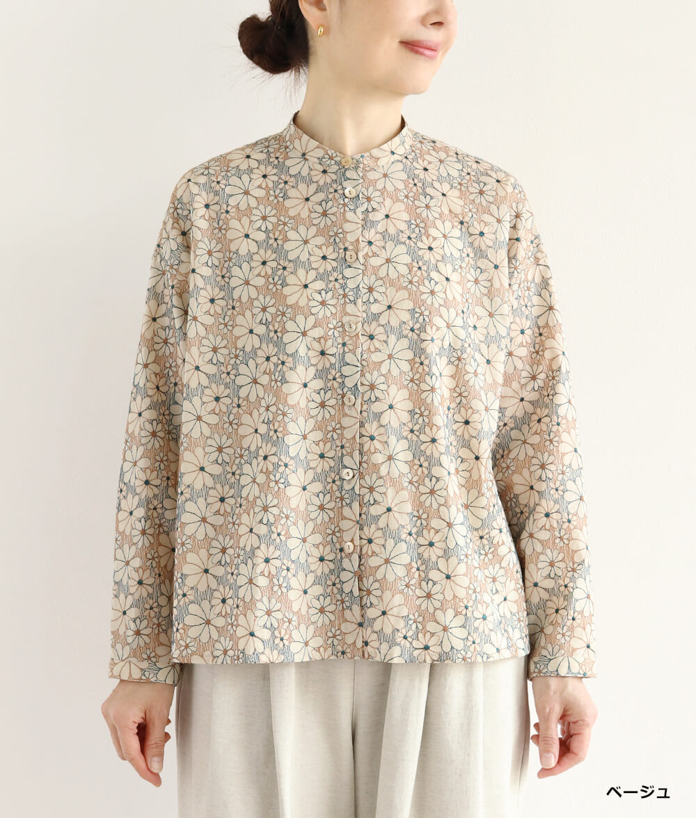 エンブレースブラウス