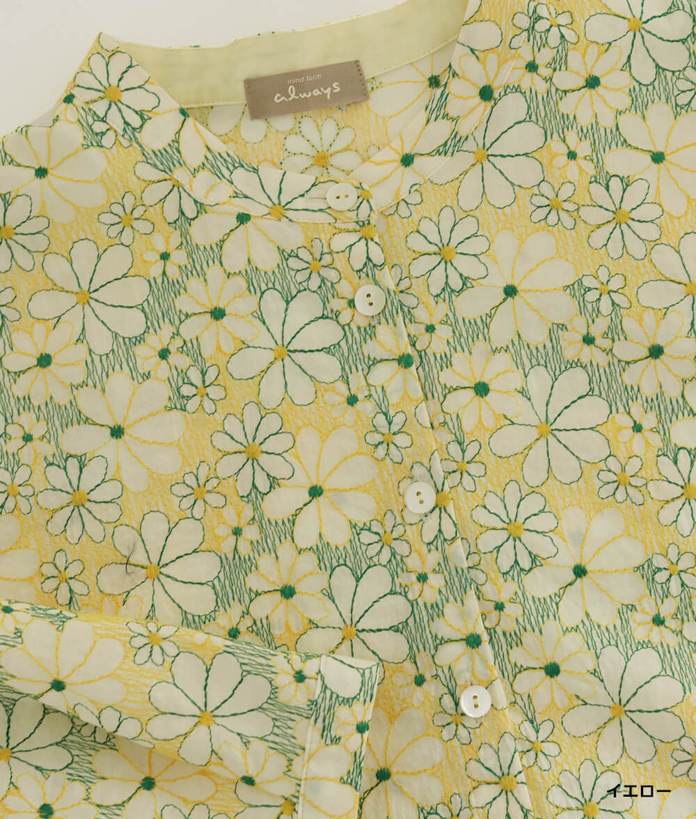 エンブレースブラウス