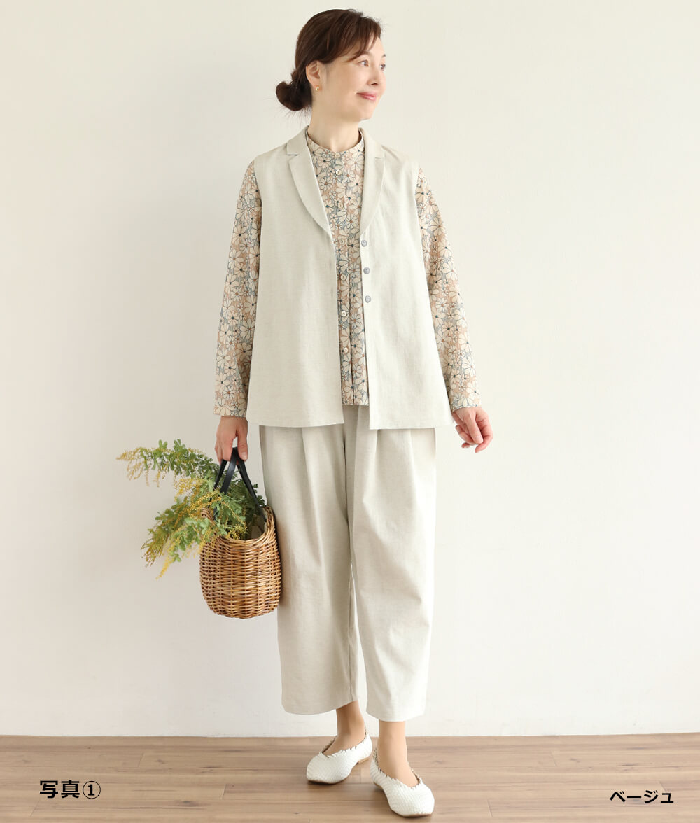 エンブレースブラウス