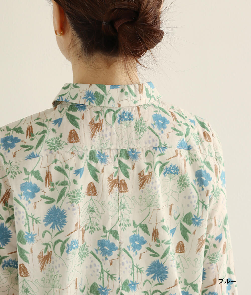 フレアーブラウス