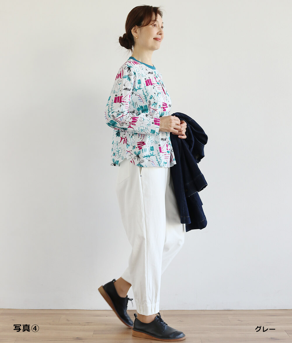 幾何学柄プルオーバー