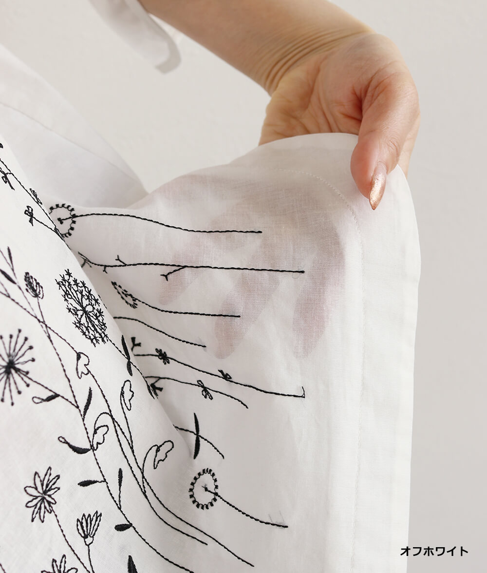 草花刺繍ブラウスかぶり