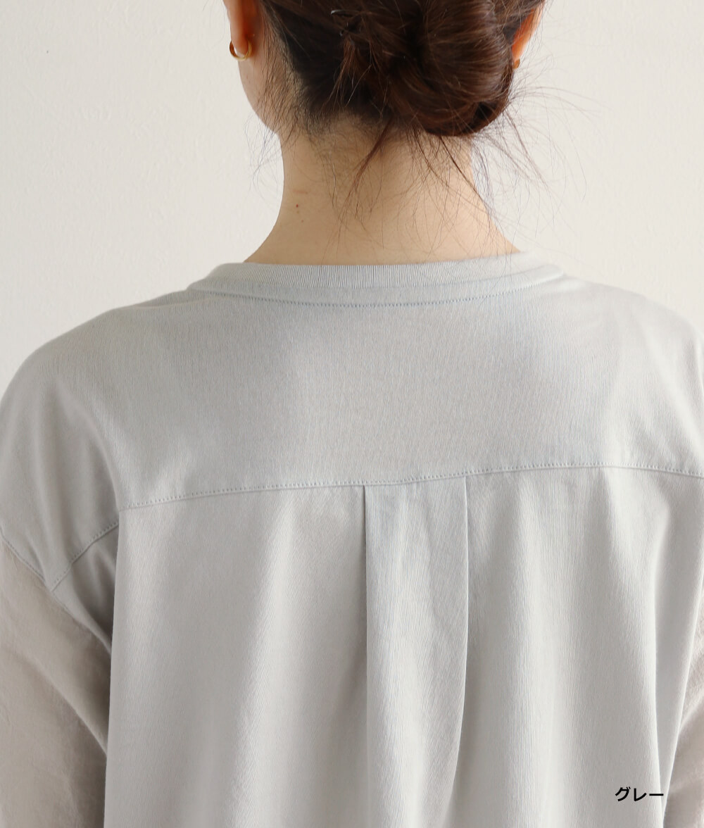 花刺繍プルオーバー