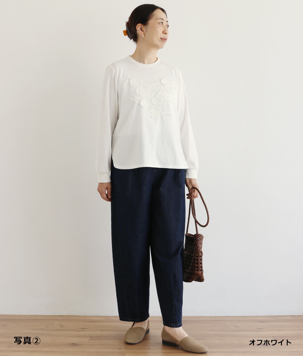 バラ刺繍プルオーバー