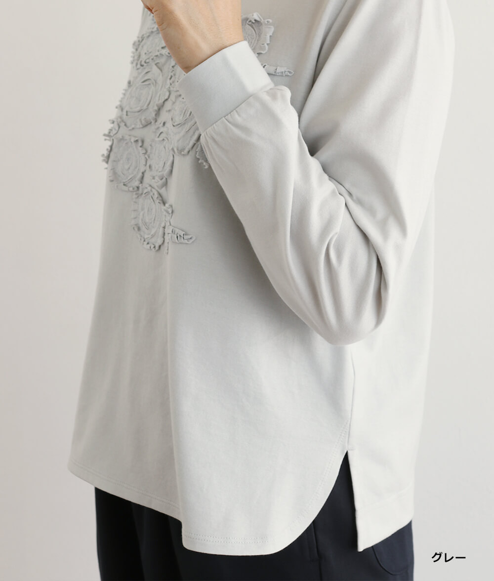 バラ刺繍プルオーバー