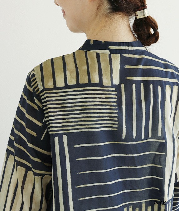【期間限定優待価格20％OFF◆5/15(金)10時～5/25(月)13時迄】トライアングルブラウス