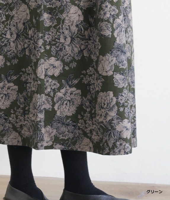 【SALE20%OFF】コーデュロイ草花柄ワンピース