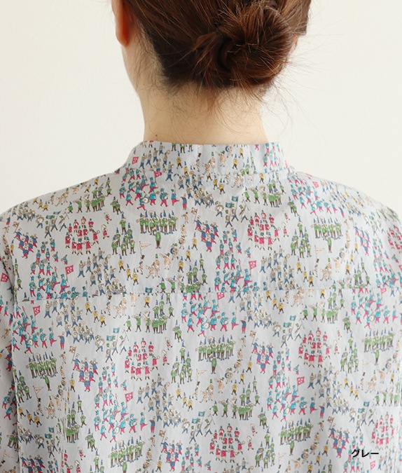 マーチングブラウス