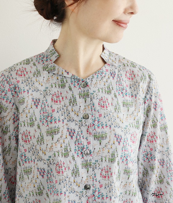 マーチングブラウス