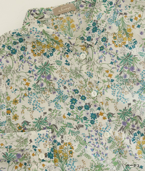 野花柄フレアーブラウス