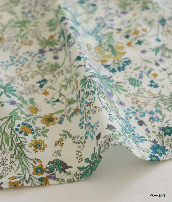 野花柄フレアーブラウス