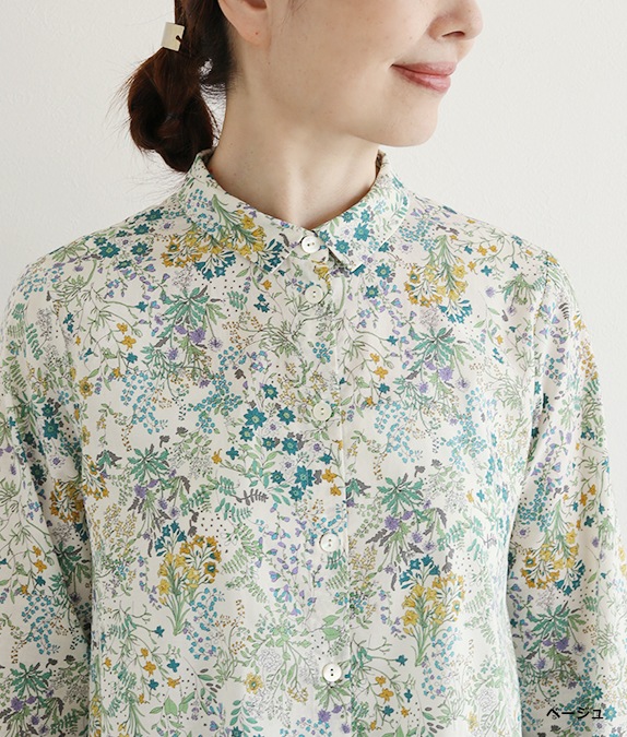 野花柄フレアーブラウス