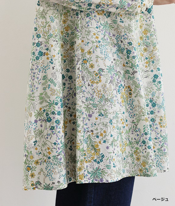 野花柄フレアーブラウス