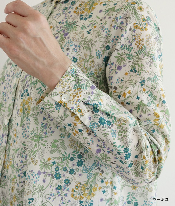 野花柄フレアーブラウス