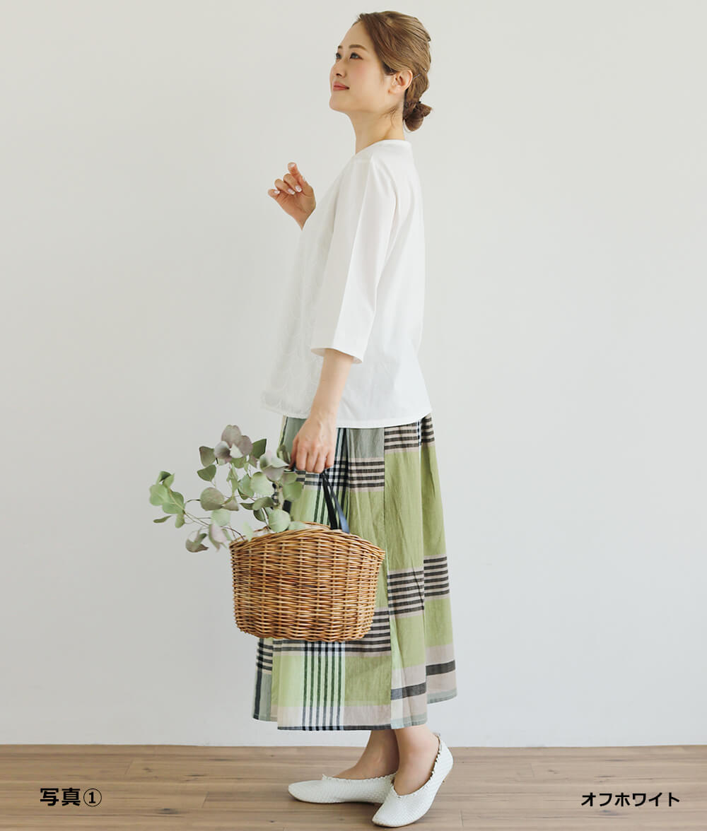【SALE40%OFF】スカラップ刺繍レース合わせプルオーバー