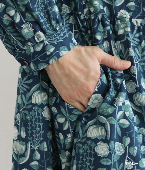 【SALE50％OFF】草花柄タックワンピース