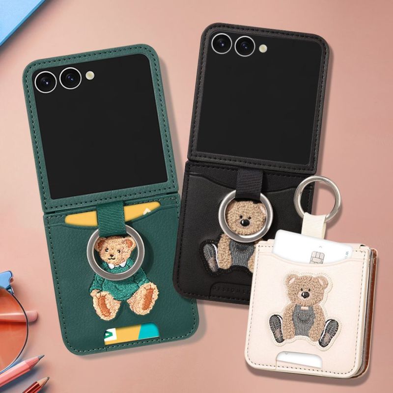 [Galaxy Z Flip7 用] ベア 刺繍 カードポケット付き ケース カバー メタルリング付き