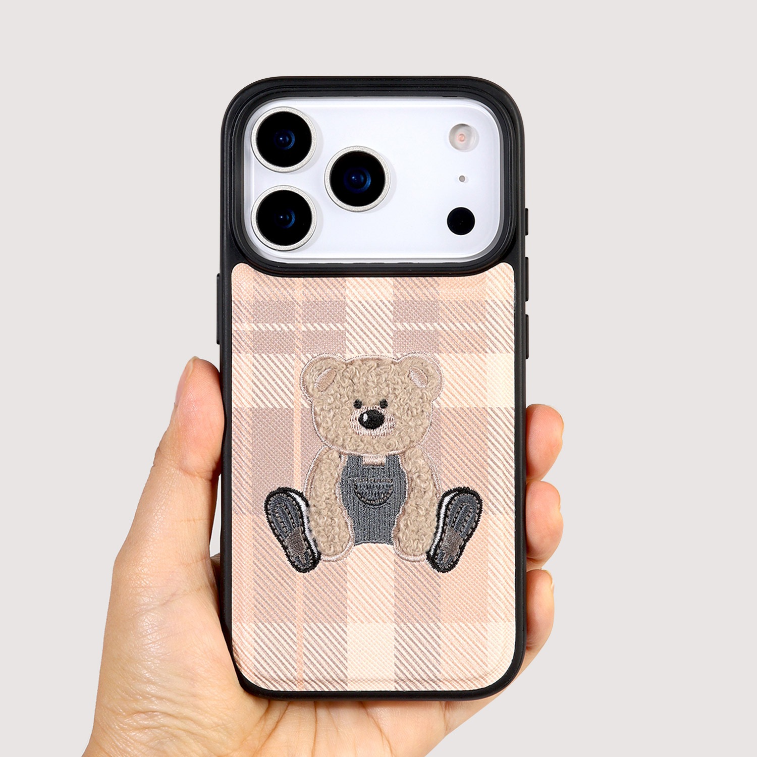 [ iPhone 17 / 17 Pro 用] テディベア 刺繡 MagSafe対応ケース [ 着脱簡単 ハイブリッド ] スマホケース アイホンカバー