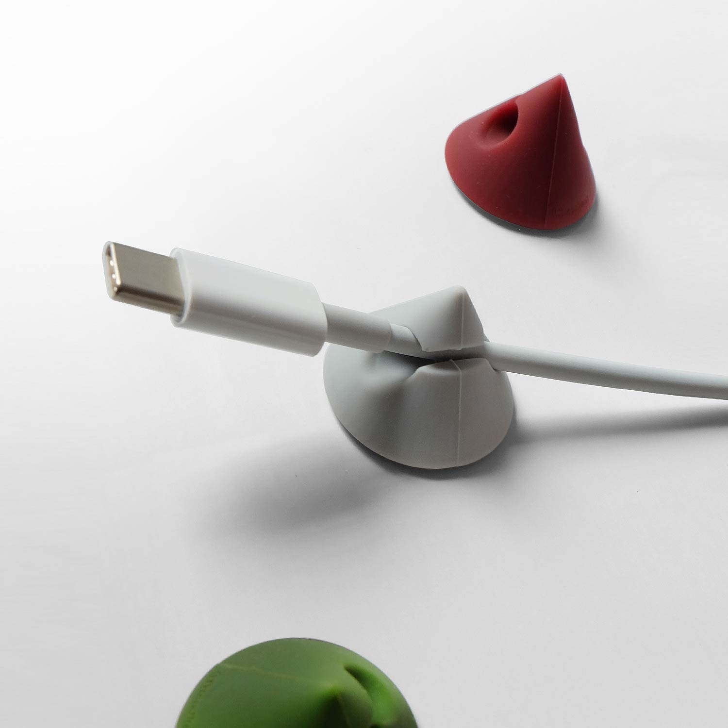 Lead Trend ケーブルホルダー CONE（5個入り）【 円錐形 コーン シリコン 】ケーブルを固定 パントンカラー クリップ