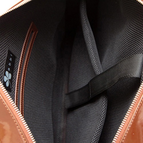 ＼70％OFF／PCバッグ・ブリーフケース ミッシェル・サテンブリーフケース M (15.4インチ) ベージュ