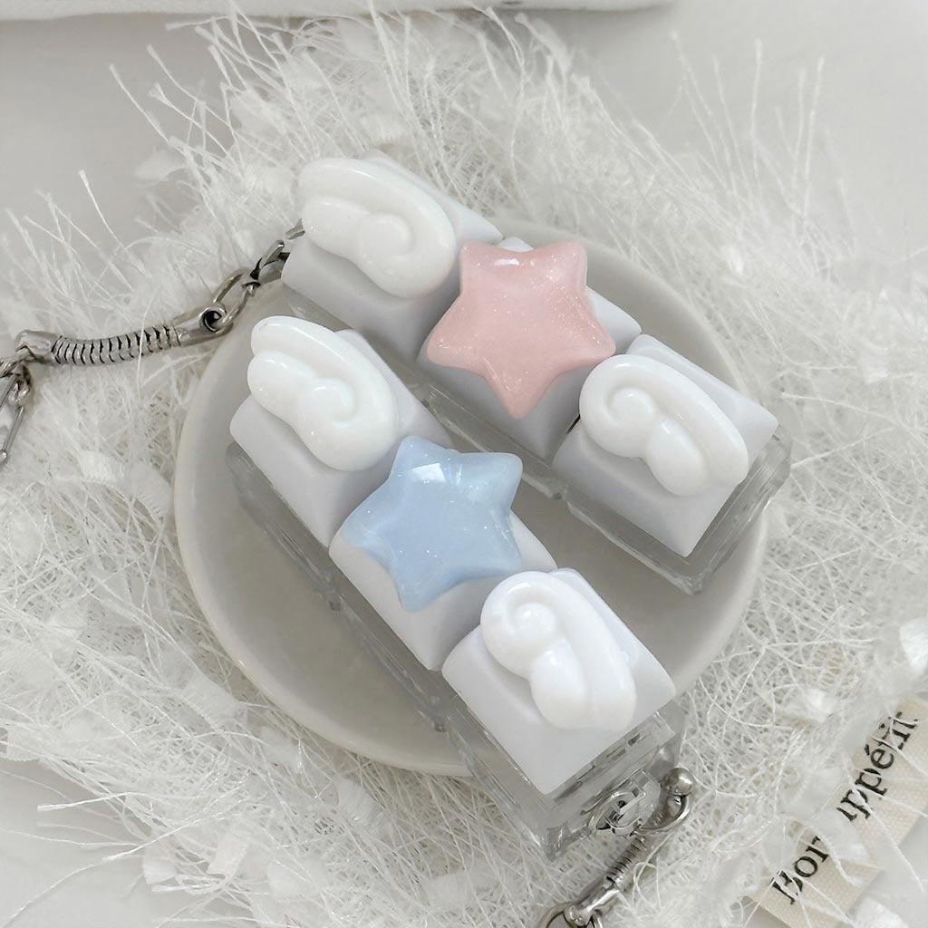 光るキーボードチャーム 3Dエンジェルウィング  ストレス解消 フィジェット 