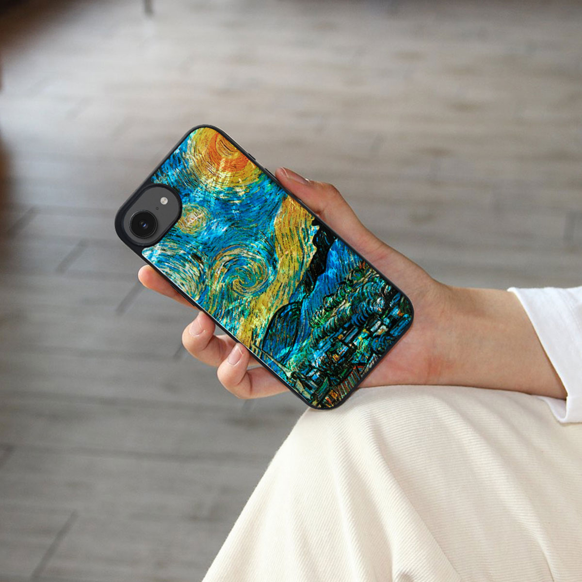 [iPhone 16e 用] 天然貝ケース ゴッホ 名画シリーズ 夜のカフェテラス 星月夜 ひまわり