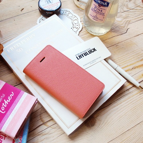 iPhone SE ケース 手帳型 LAYBLOCK Saffiano Flip Case(レイブロック iPhone SE ケース 手帳型 LAYBLOCK Saffiano Flip Case(レイブロック