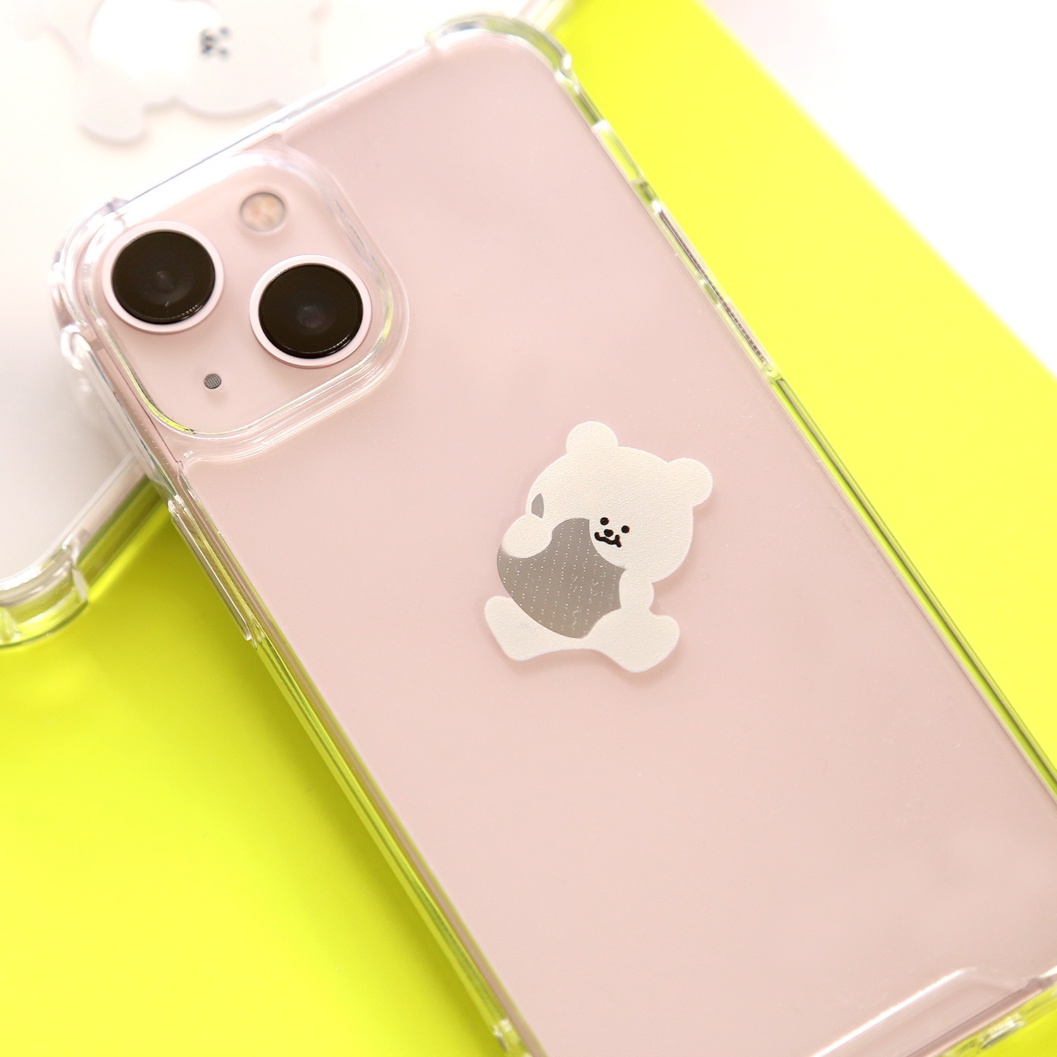 168cm iPhone 13 Pro バックカバー ハイブリッドクリアケース リンゴとくまちゃん [ iPhone 13 / 13 Pro / 13 mini ]