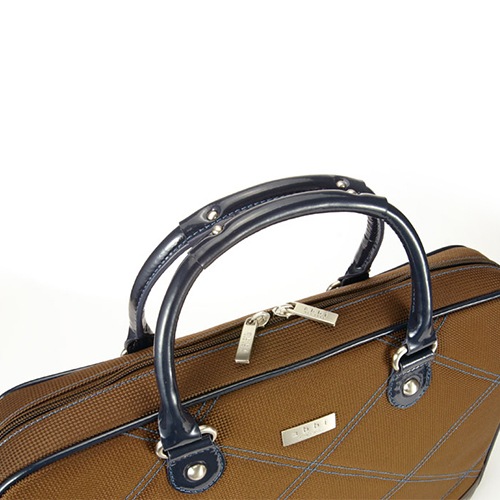 abbi PCバッグ Erin(エリン)ブリーフケース Brown