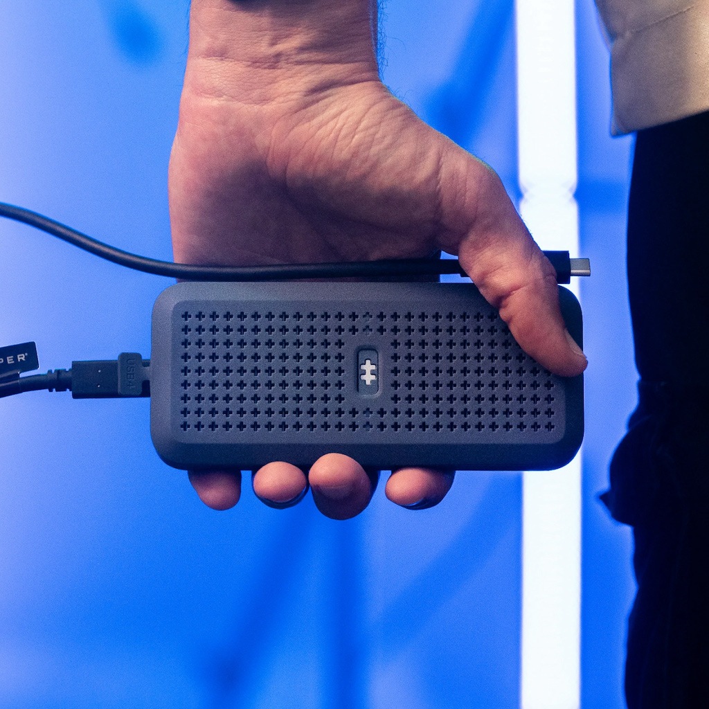 HyperDrive Next USB4 NVMe SSD エンクロージャー