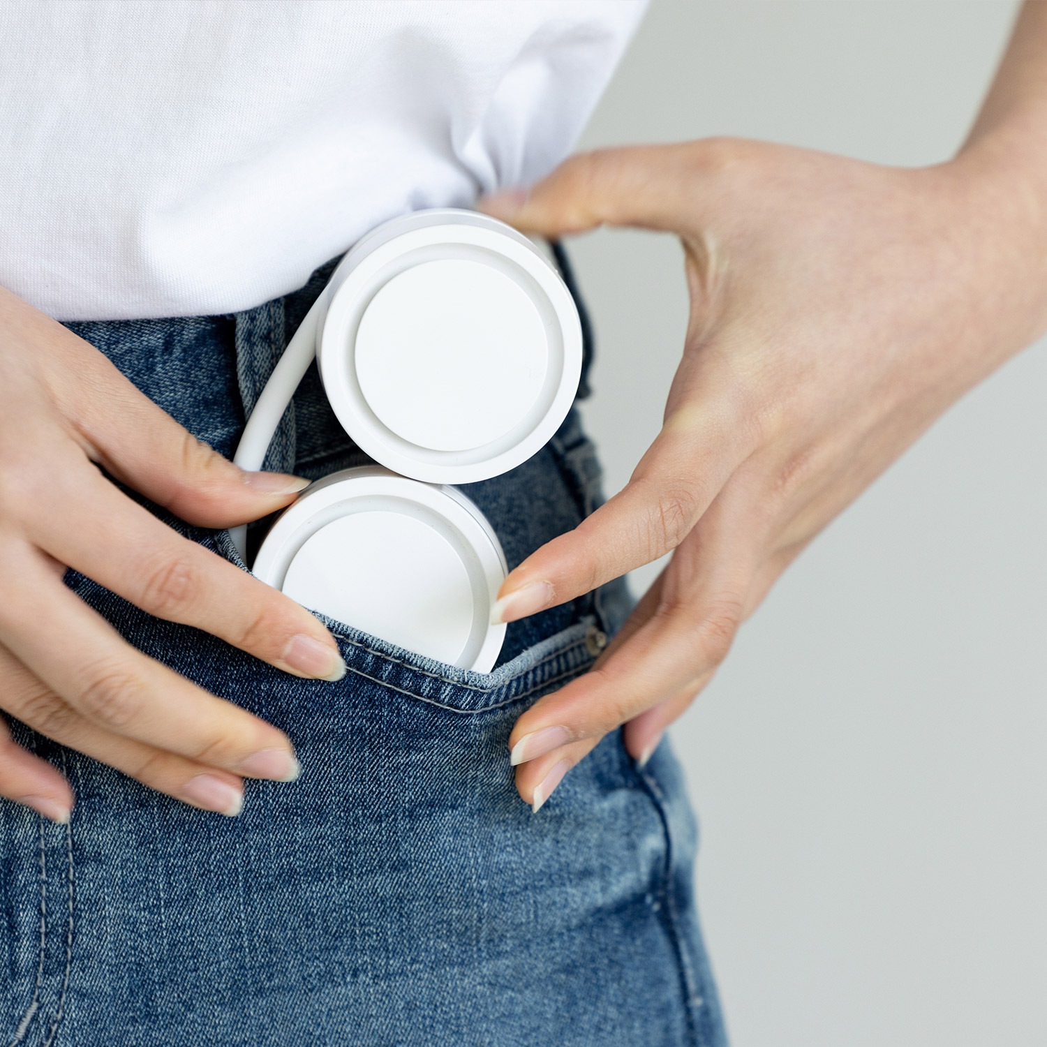 羽なし 首掛け扇風機 Neck Band Fan Rolling（ネック バンド ファン ローリング）