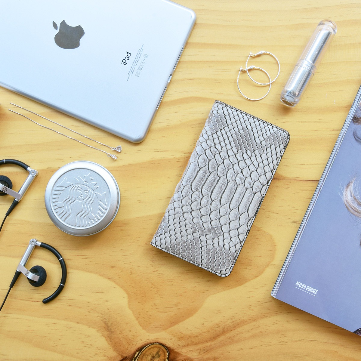 iPhone 14 / 14 Pro / 13 ケース カバー 【手帳型 本革】GAZE Matt Python Diary [for iPhone SE3（第3世代）/SE2（第2世代）/8/7/6s/6]