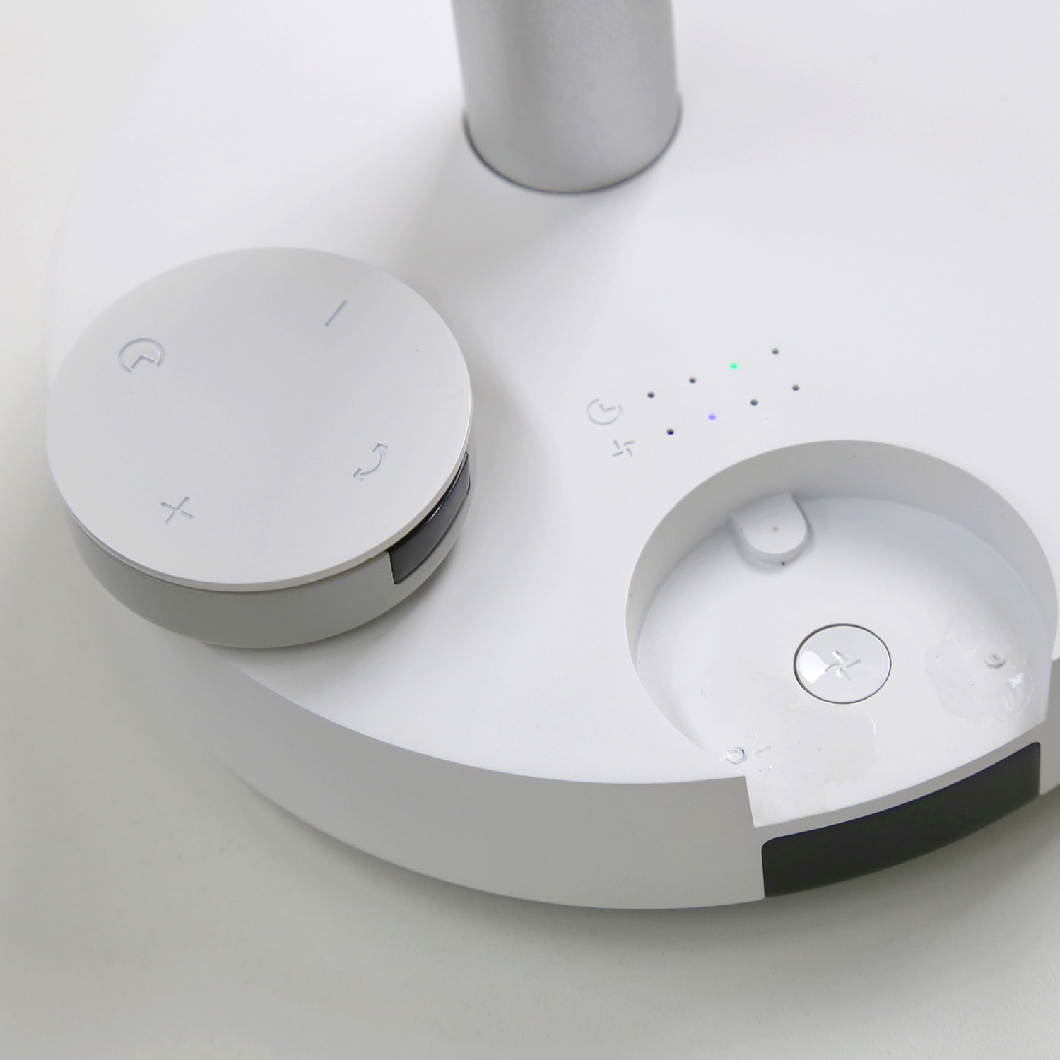 卓上扇風機 タイマー付き コードレス サーキュレーター BLUEFEEL BARSET 4D FAN [リモコン付き 高さ・首振り・上下角度調節 低騒音設計]