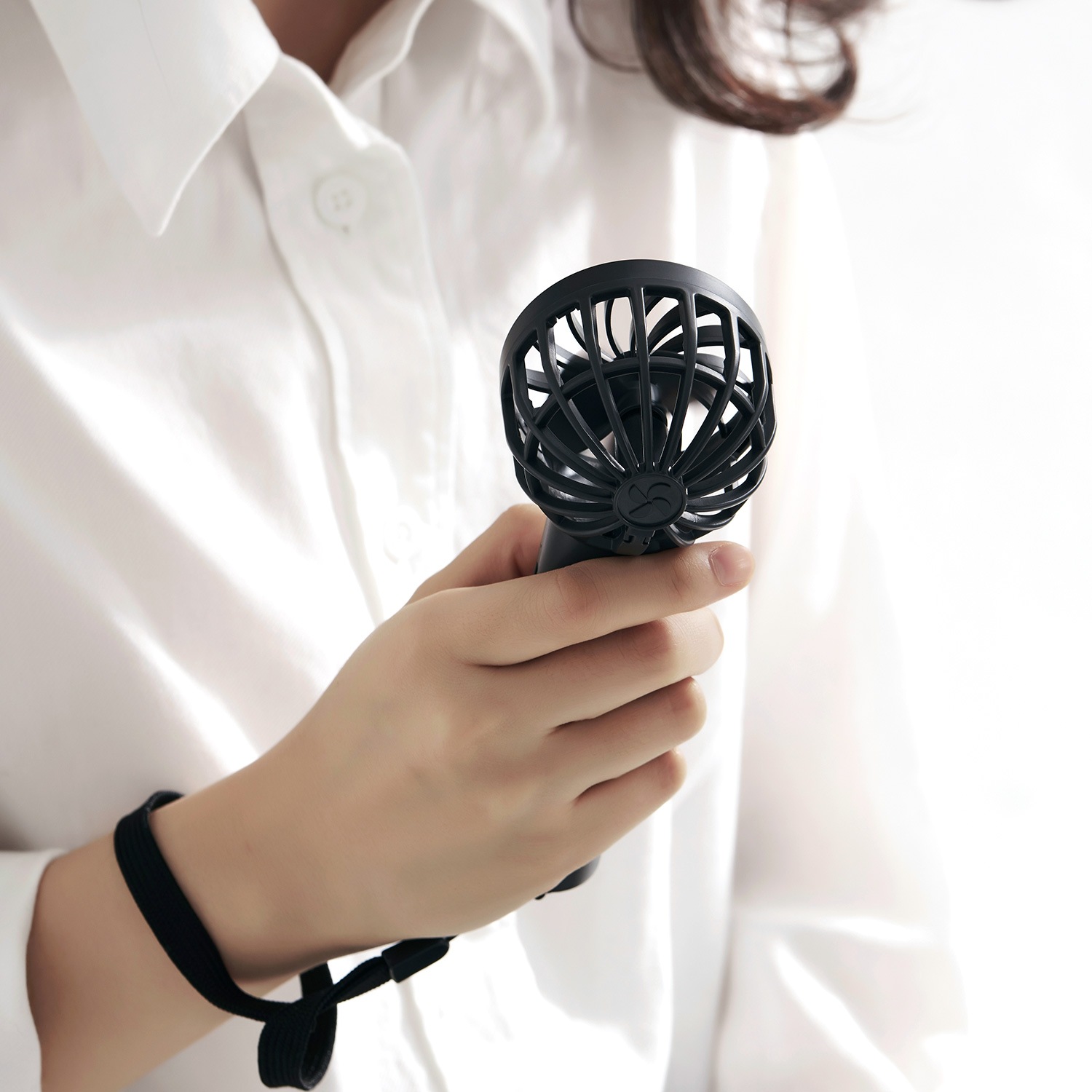 テレビ番組『はやドキ！』で紹介 BLUEFEEL PRO 超小型ヘッド ポータブル扇風機 携帯扇風機 ブルーフィール プロ 最大24時間 ドロンモーター 風速11m/s パワフル風力 ハンディファン モバイルファン モバイル扇風機 ミニ扇風機