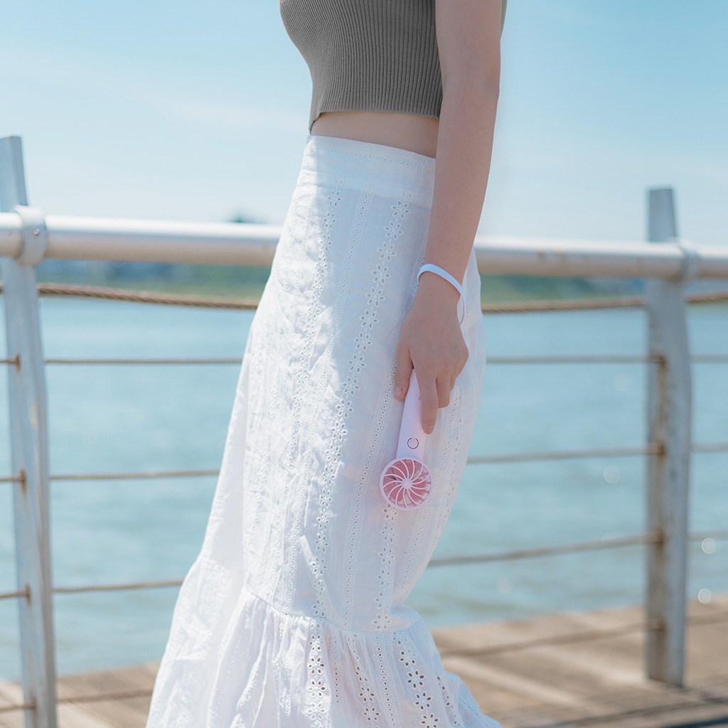 テレビ番組『はやドキ！』で紹介 BLUEFEEL PRO 超小型ヘッド ポータブル扇風機 携帯扇風機 ブルーフィール プロ 最大24時間 ドロンモーター 風速11m/s パワフル風力 ハンディファン モバイルファン モバイル扇風機 ミニ扇風機