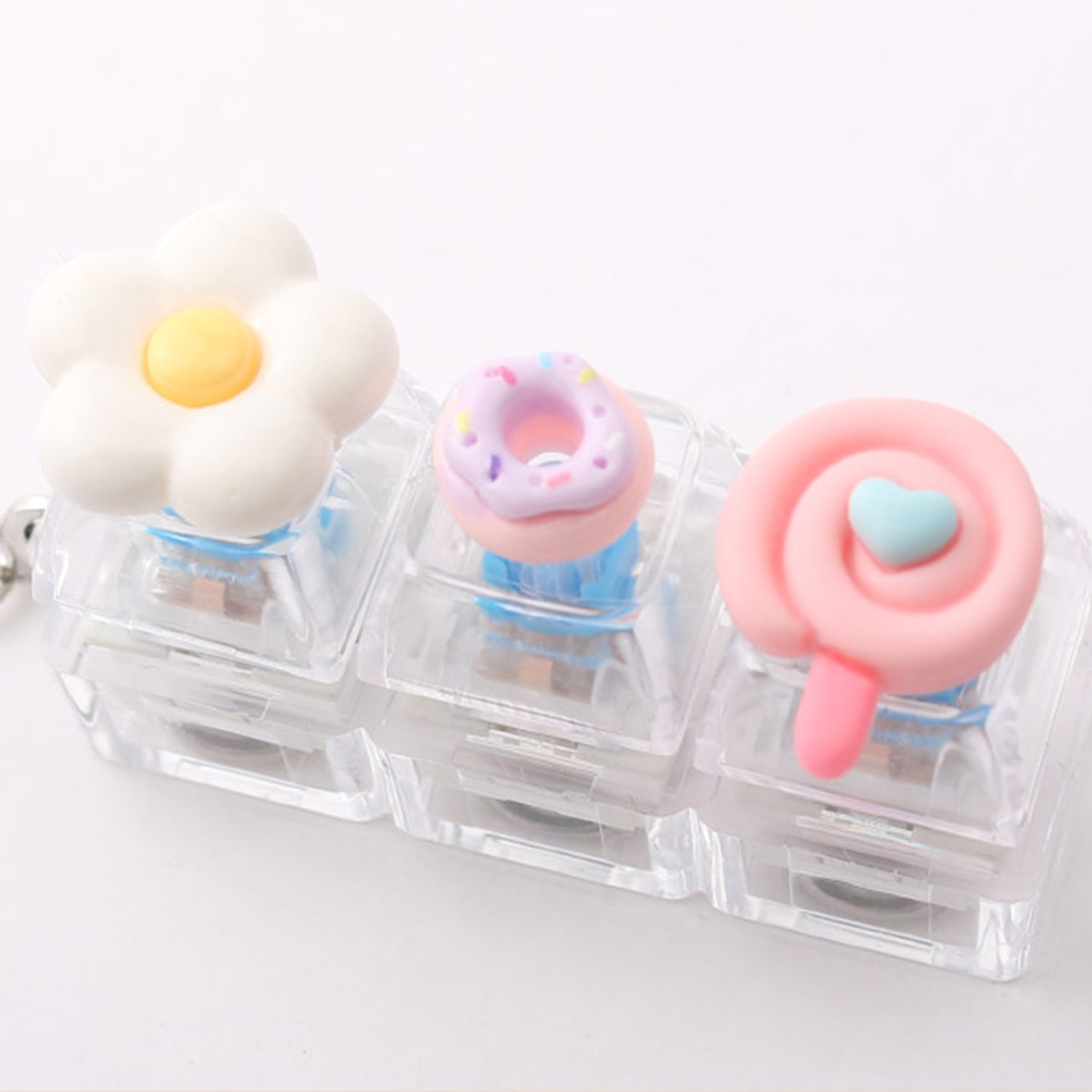 光るキーボードチャーム
