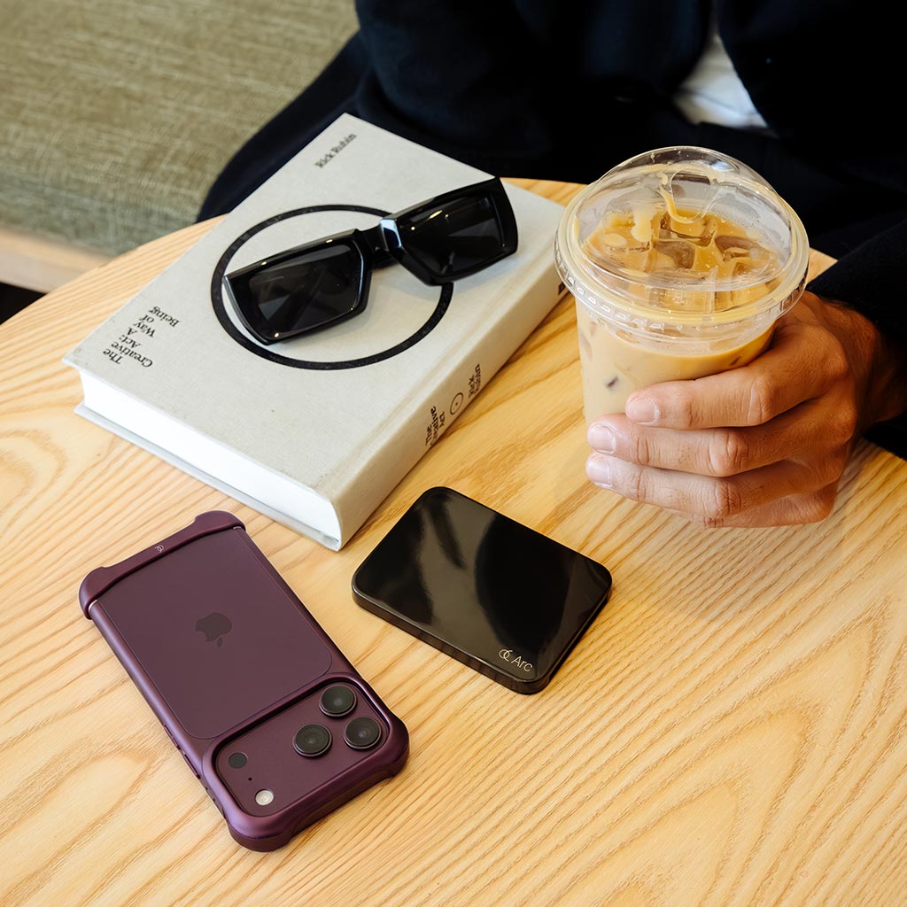 [ iPhone 18 Pro / iPhone 18 Pro Max 用] アルミ・マットダークレッド バンパー ケース | アークパルス