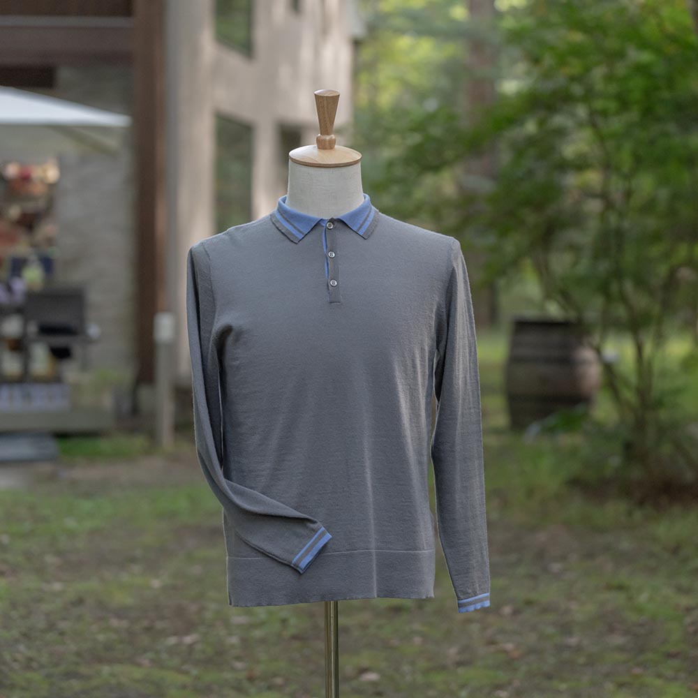 贅沢な梳毛のカシミヤ100％ メンズポロセーター グレー色 M