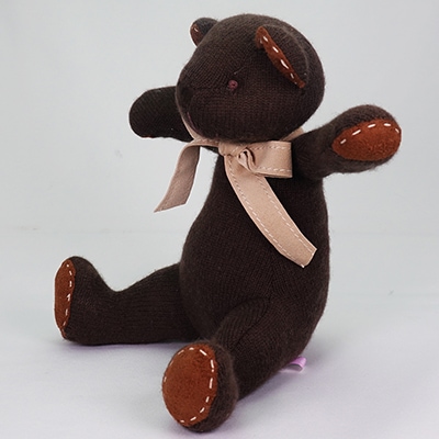 大人のビターチョコレート色。カシミヤのチョコ・キッドベア【体長