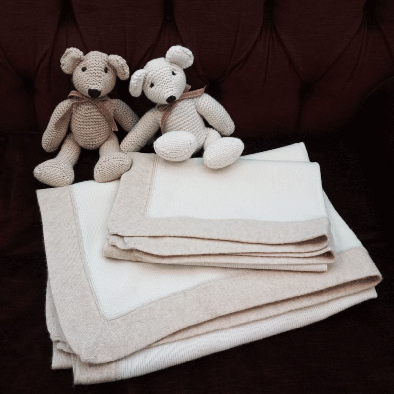 �ǹ��̵���������ߥ�100%�Υ֥�󥱥åȡڥ���Ԥ���80cm x ��56cm�ʱ�5cm�ˡ�