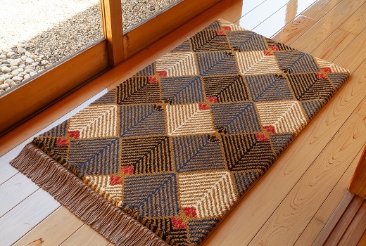 松菱文/きつるばみ地