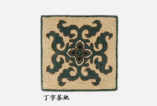 [手刺繍・座布団]　　花菱龍唐草中心柄/各色
