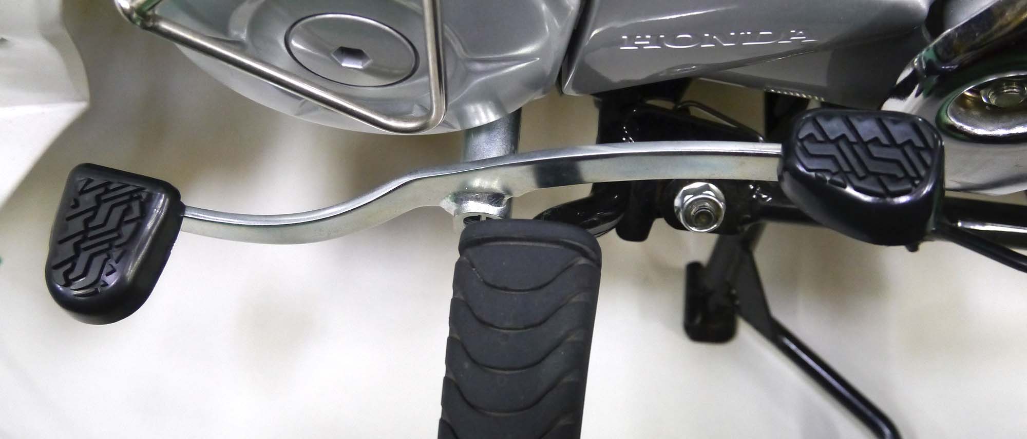 アウトスタンディングモーターサイクル｜「D-14 クリア」 フット