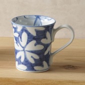 有田焼 林千作 かれんマグカップ 1P / ブルー 007-304M 日本製 和食器 内祝い 結婚内祝い 出産内祝い 新築祝い 就職祝い 結婚祝い 引き出物 お返し|和食器|キッチン